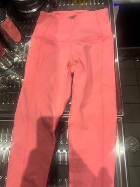 Women's High-Waist Coral Leggings